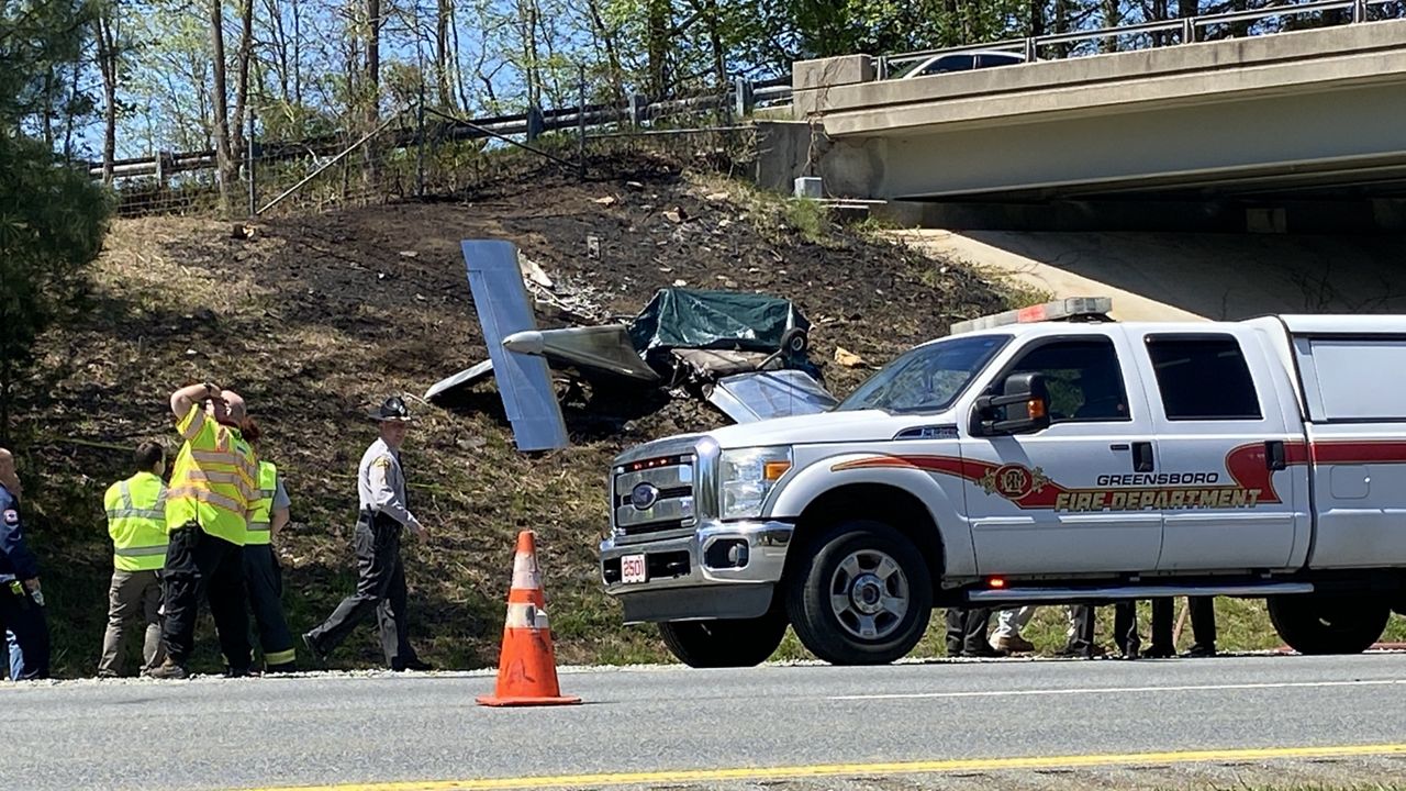 One dies in small plane crash near Greensboro